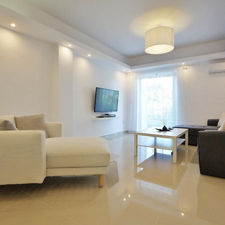 Athena Apartment Artemida  Luaran gambar