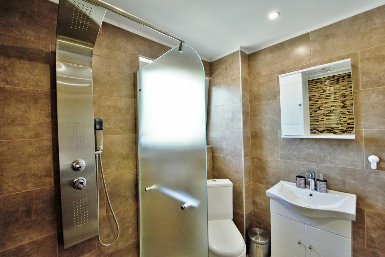 Athena Apartment Artemida  Luaran gambar